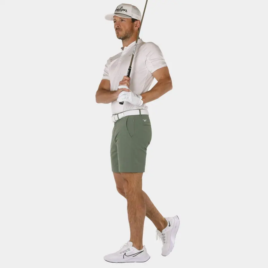 7" Inseam Golf Shorts: Green 13