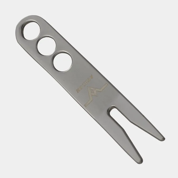 Golf Divot Tool: Silver (Pivot)